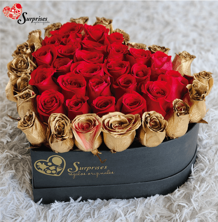 Caja Corazón con Rosas Rojas y Doradas
